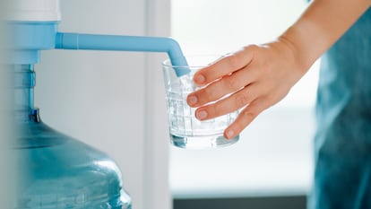 Disfruta de un fácil acceso al agua en tu hogar. GETTY IMAGES.