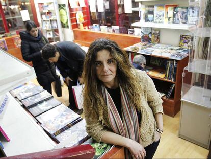 Ana Faraco, propietaria de El Aventurero, en el local casi desmantelado de la plaza Mayor.