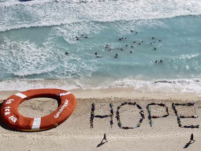 Protesta de Greenpeace durante la cumbre del clima de Canc&uacute;n de 2010.