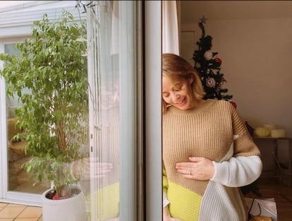 María Adánez. La actriz española –conocida por sus papeles en La que se avecina o Aquí no hay quien viva– ya ha presentado a su futuro hijo vía ecografía en su cuenta de Instagram y ha revelado, además, cuál es el nombre elegido para el niño: Claudio. En octubre anunció que sería madre primeriza a los 44 años junto a su pareja, el neurocirujano Ignacio Hernández Medrano.