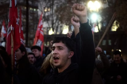 Protesters in Plaza de Mayo.