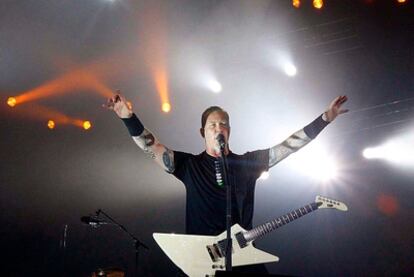 James Hetfield, líder del grupo Metallica, durante su actuación en el Festival Sonisphere en el Fòrum de Barcelona