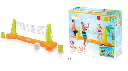 red de voley para piscina que puede ser usado por toda la familia.
