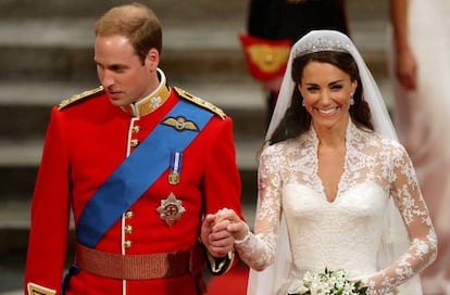 El príncipe Guillermo de Cambridge y Kate Middleton, tras el enlace.