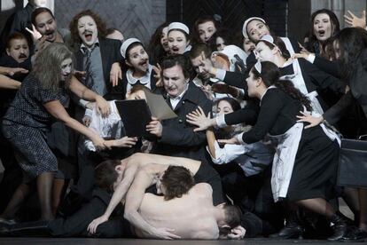Un moment de l'assaig o passada gràfica de l'òpera 'Macbeth', de Giuseppe Verdi, al Liceu.