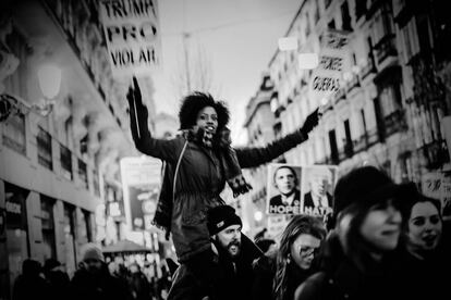 "Mujeres contra Trump"