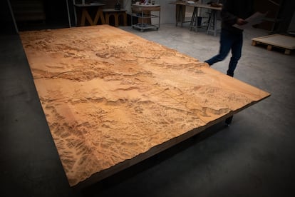 Uno de los seis módulos que formaban la maqueta topográfica del inmenso paraje de las montañas de Al Ula, en Arabia Saudí. |