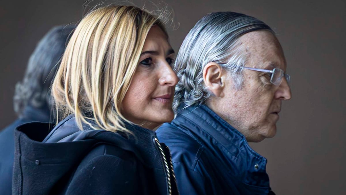 Salomé Pradas reconoce la autoría de unas notas y pide que se suspenda la prueba caligráfica