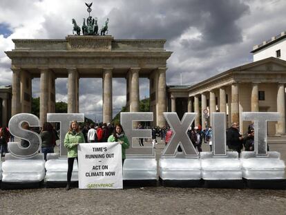 Protesta de Greenpeace en Berlín contra el uso del carbón en Alemania.