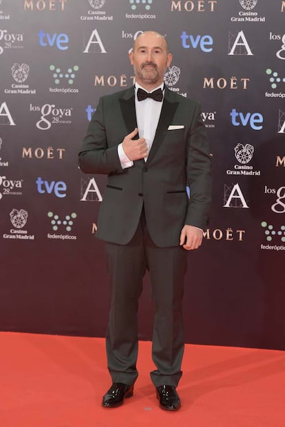 Javier Cámara, con traje de Hugo Boss.