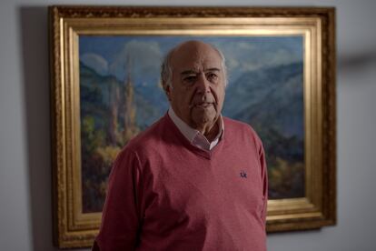 Cesar Barros en su departamento de Santiago, el 25 de septiembre.