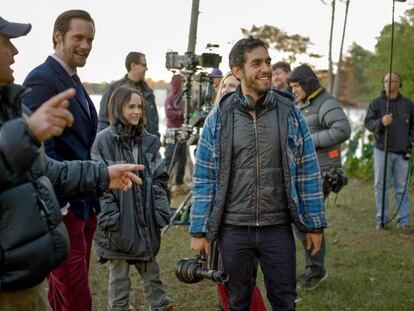 Un momento del rodaje de 'The east', con el director Zal Batmanglij a la izquierda.