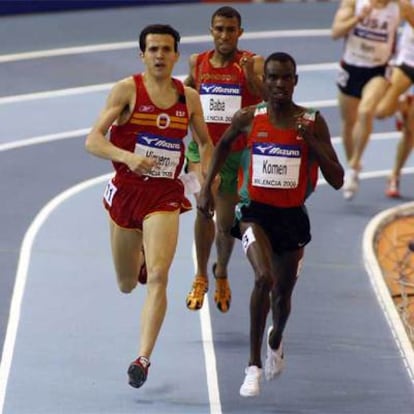 Juan Carlos Higuero, tras Daniel Kipchirchir en su semifinal de los 1.500 metros.