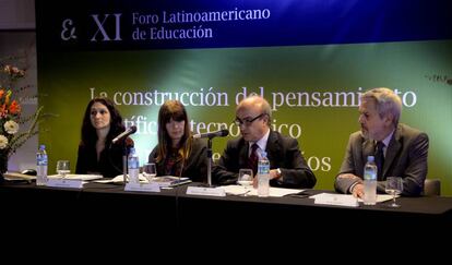 El director de Educación de Fundación Santillana, Mariano Jabonero, abre el Foro Latinoamericano de Educación.