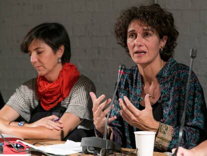 Marina Garc&eacute;s, durante el Seminario &#039;Lo invisible, lo com&uacute;n, lo m&aacute;gico: espacios y conocimientos colaborativos entre &Aacute;frica y Europa&#039; celebrado en Intermediae - Matadero el pasado 7 de octubre. 