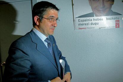 El secretario general del PSE, Patxi López, en la sede de su partido en Bilbao.