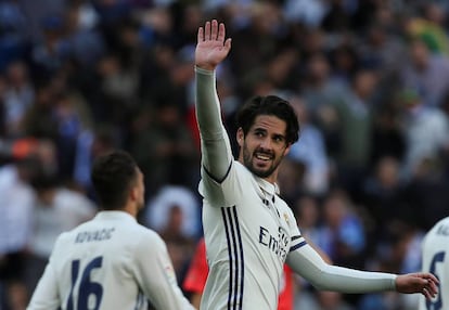 Isco celebra su gol al Alavés.