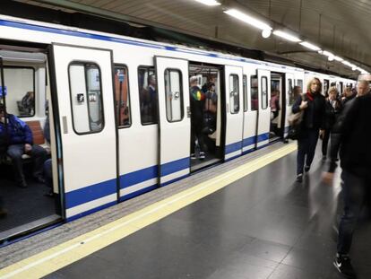 Estaci&oacute;n de Pac&iacute;fico de la L&iacute;nea 1 del Metro de Madrid.
 
 