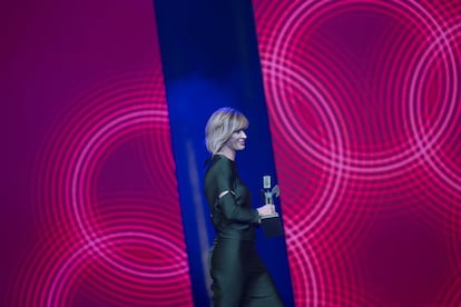 Susanna Griso recibe el Premio Ondas Nacional de Televisión por mejor presentadora.