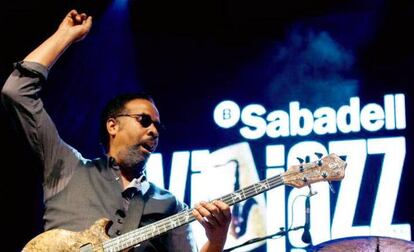 Stanley Clarke en un concierto en Sabadell.  