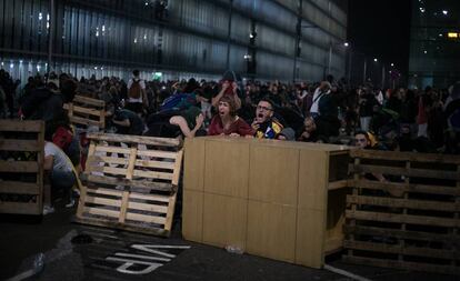 Protestas en el aeropuerto de El Prat convocadas por Tsunami Democràtic tras la sentencia del 'procés'.