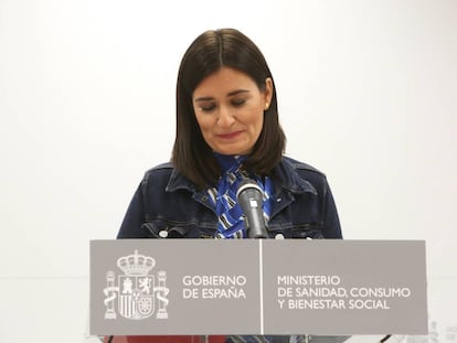 Carmen Montón, durante el anuncio de su dimisión como ministra de Sanidad.