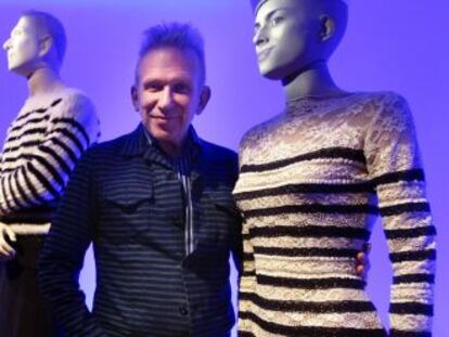 Jean Paul Gaultier, dise&ntilde;ador de moda, en la exposici&oacute;n sobre su retrospectiva en la Fundaci&oacute;n Mapfre.