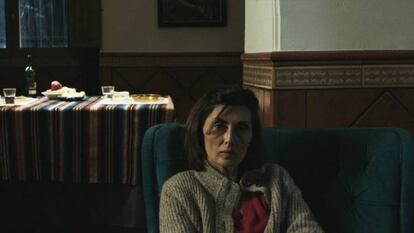 Mercedes Hoyos e Isabel Ampudia, en el filme.