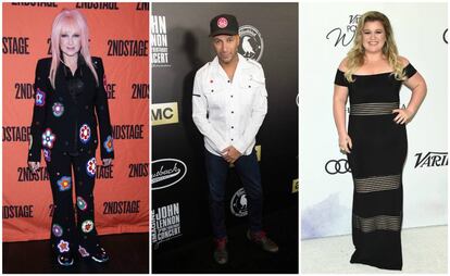 De izquierda a derecha, Cindy Lauper, Tom Morello y Kelly Clarkson, algunos de los artistas que acudirán con la rosa blanca a los Grammy.