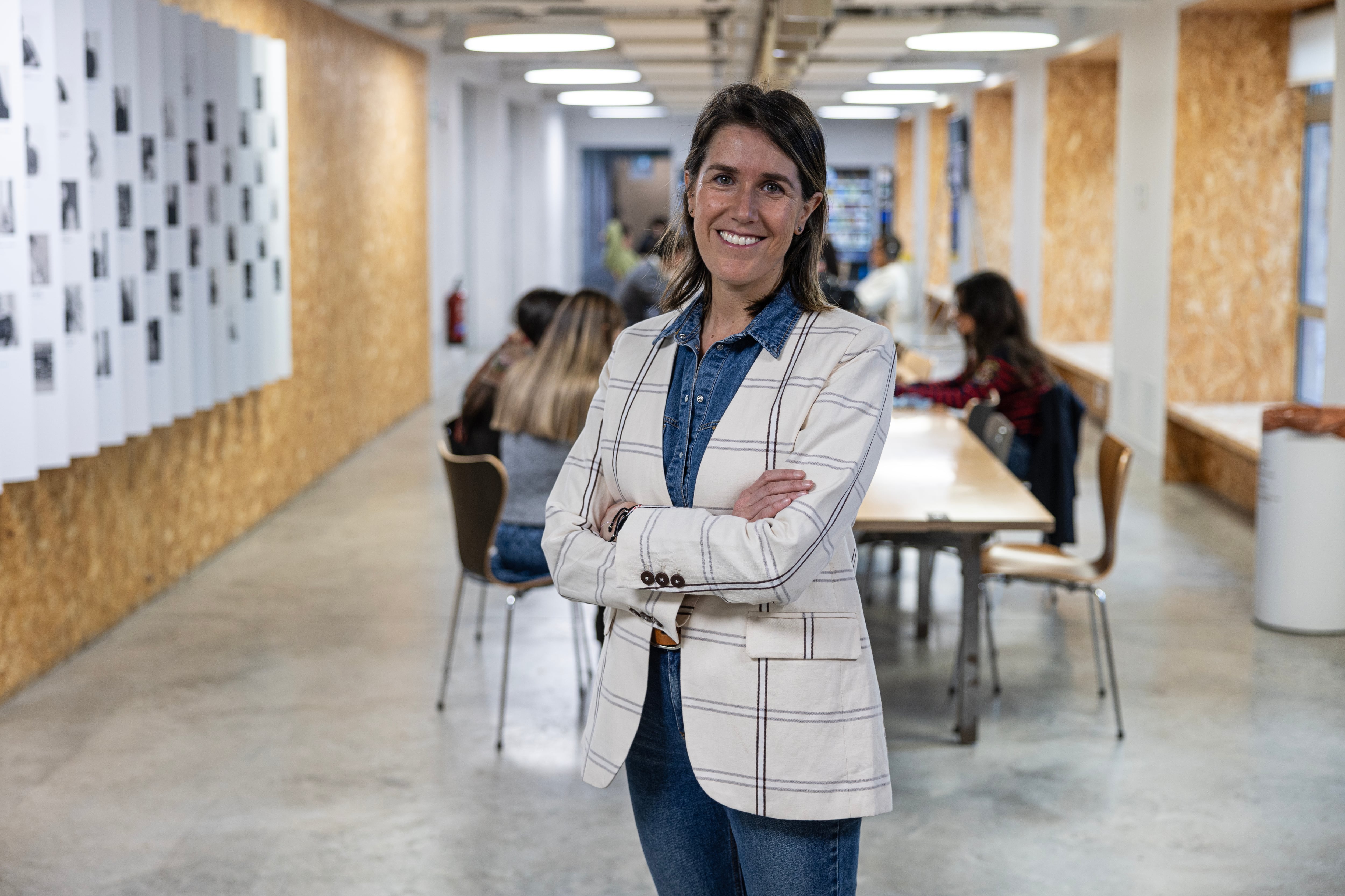 La estudiante latinoamericana Teresita Alessandri en el campus del IE en Madrid.