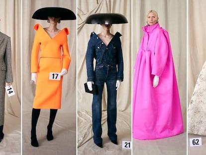 Cinco 'looks' de alta costura de Balenciaga, en su presentación en París este miércoles.