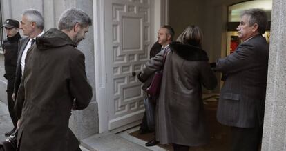 La presidenta del Parlament, Carme Forcadell, en la seva arribada dijous al Tribunal Suprem.