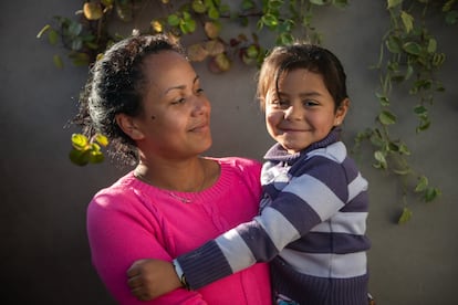 Isadora, la hija de Emily, fue una de los aproximadamente 3.000 niños de Brasil a los que se diagnosticó leucemia linfoblástica aguda en 2017.