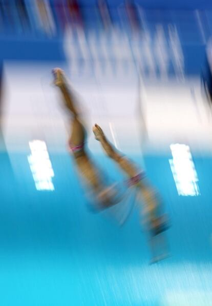 Competición de salto de trampolin en Dubai.