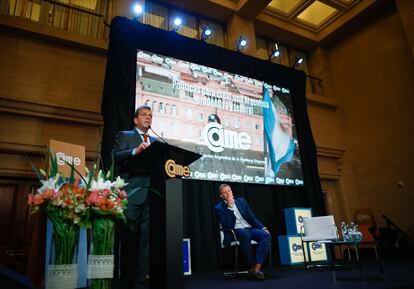 Sergio Massa habla en un foro de la Confederación Argentina de la Mediana Empresa, el 4 de octubre en Buenos Aires.