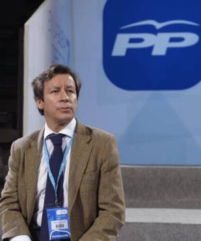 El vicesecretario general de Organización y Electoral del Partido Popular, Carlos Floriano, durante la visita que ha realizado ayer a las instalaciones del Centro Cultural Miguel Delibes de Valladolid, donde ha comenzado la Convención Nacional del PP.