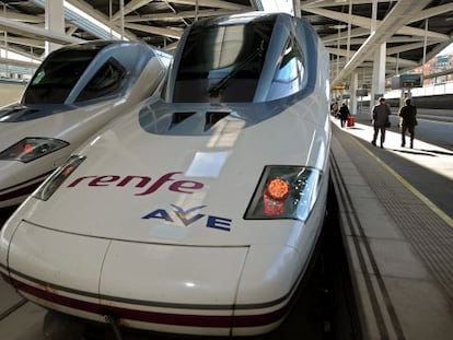 Cinco empresas compiten por el macrocontrato de Renfe