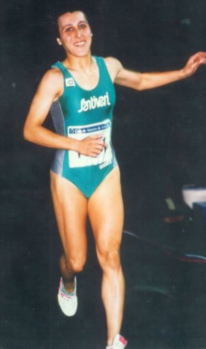 Pati&ntilde;o, en su foto favorita, cuando pudo volver a competir en Oviedo en 1989.