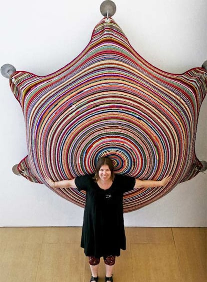 Joana Vasconcelos, en la galería Horrach Moyà, de Palma de Mallorca.