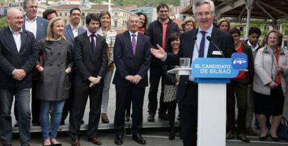 El candidato del PP al Ayuntamiento de Bilbao, Luis Eguíluz, presenta este miércoles su candidatura. 