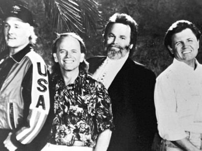 Desde la izquierda, Mike Love, Al jardine, Carl Wilson y Brian Wilson.