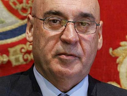 Javier Rojo, presidente del Senado.