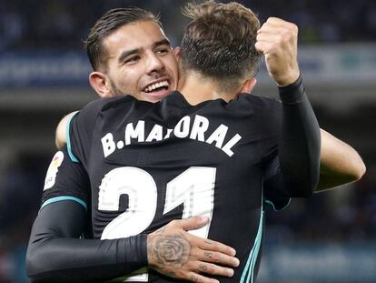 Borja Mayoral celebra un gol con su compañero Theo Hernández (