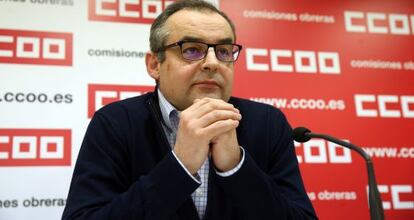 José María Martínez, secretari general de la Federació de Serveis de CCOO, en roda de premsa.