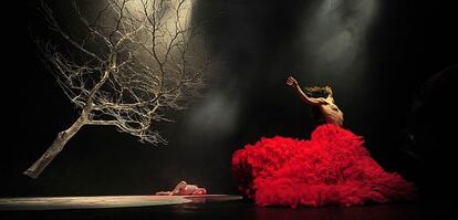 Un momento de 'Drácula, un vampiro del siglo XXI', de Vértice Dance.