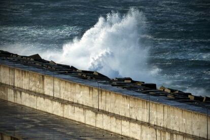 Espig&oacute;n del puerto exterior de A Coru&ntilde;a 