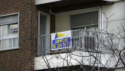 Cartel de venta de vivienda en Valencia.