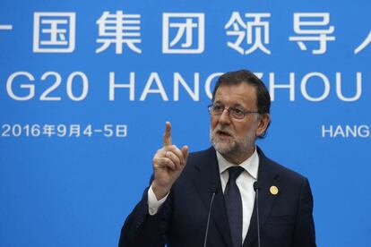 Rajoy durante la rueda de prensa en China en la que resumió su estrategia con la palabra "perseverar".