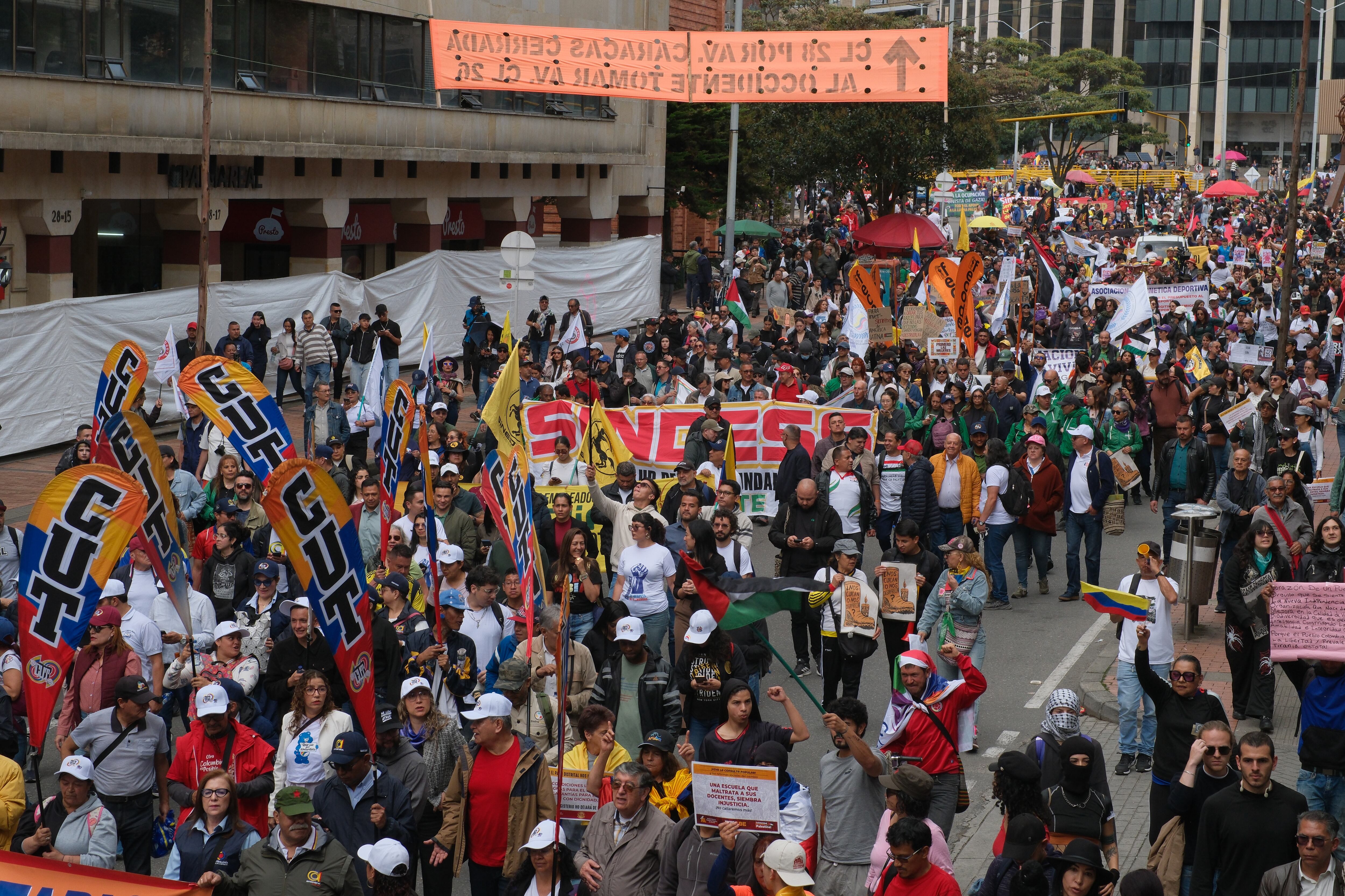Marcha contra el gobierno de Abelardo de la Espriella en Bogotá.