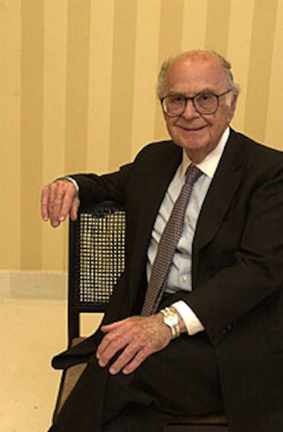 El presidente de honor de Burson-Marsteller, Harold Burson.